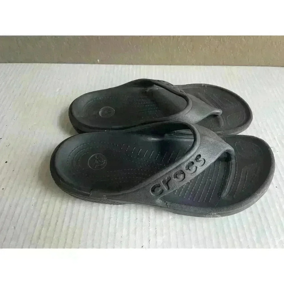 Crocs Kids Unisex Size 2 Classic Black Summer Flip Flop Boys Girls - Picture 4 of 7